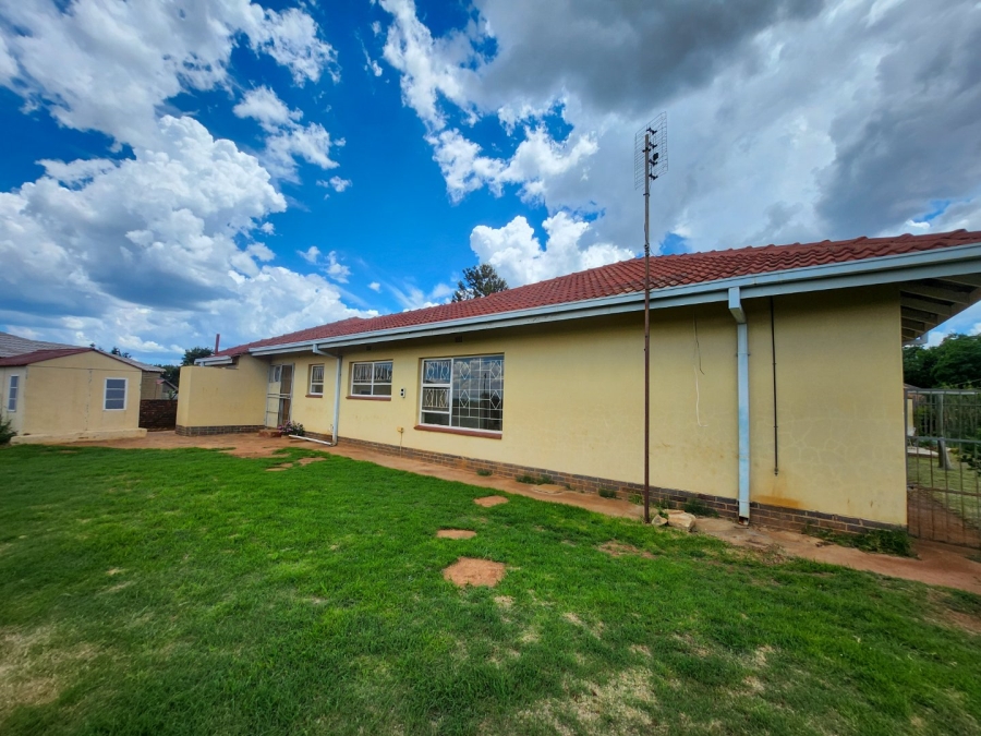 3 Bedroom Property for Sale in Hartbeesfontein North West